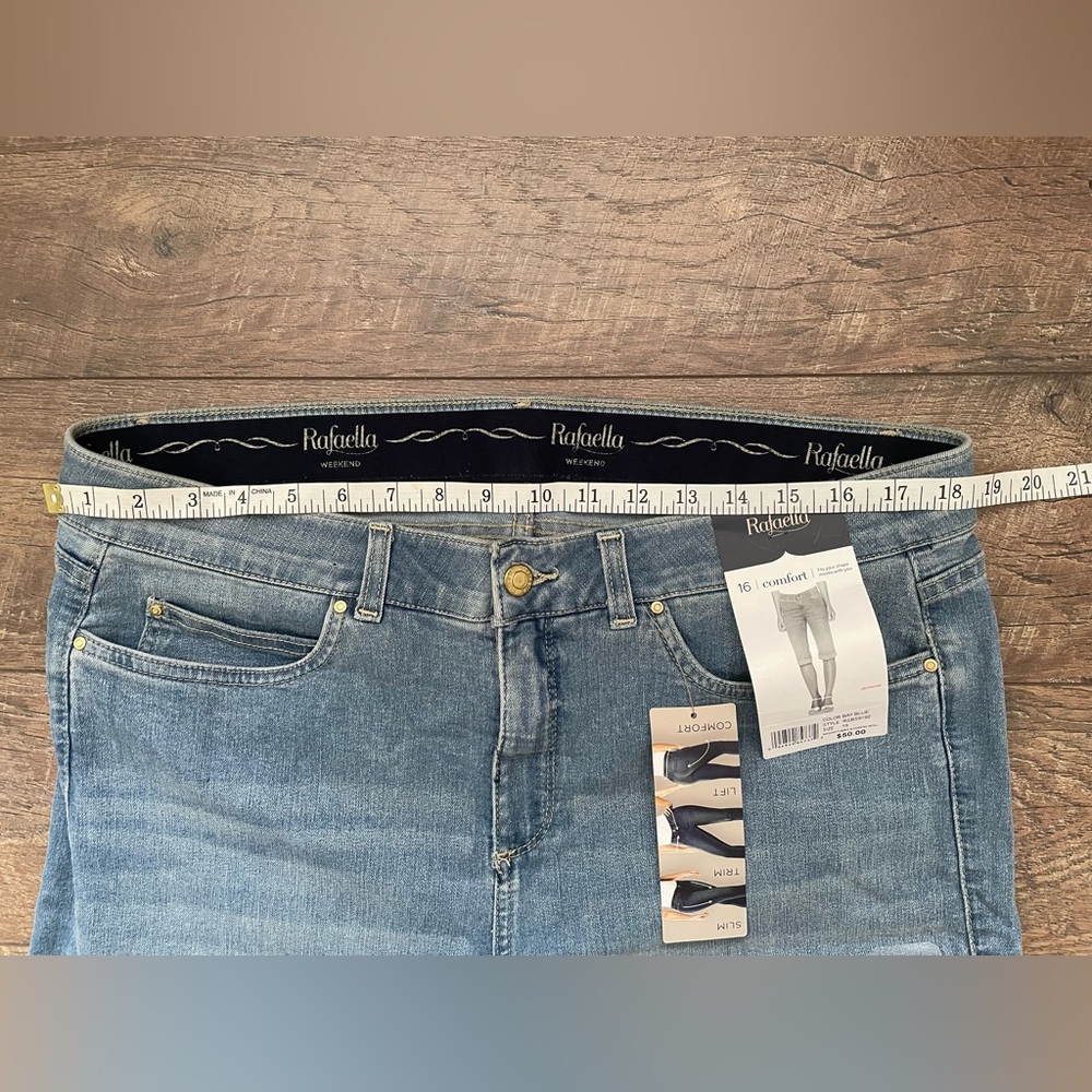Rafaella Weekend Blue Denim Skimmer Shorts Size 16 NWT - Picture 5 of 8